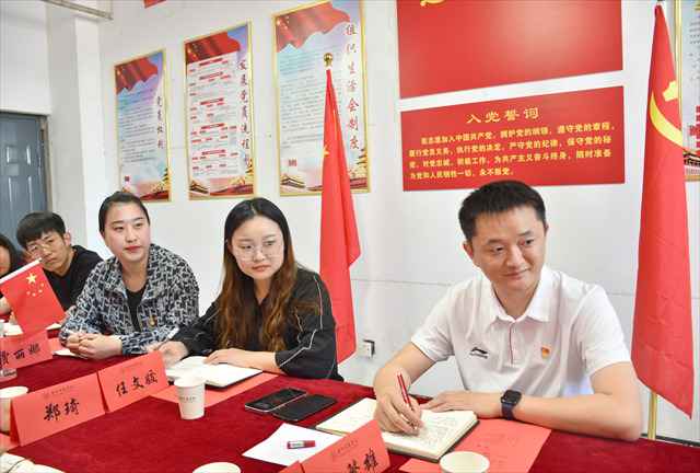 我校党委书记张存伟深入智能工程学院党总支 开展调研工作